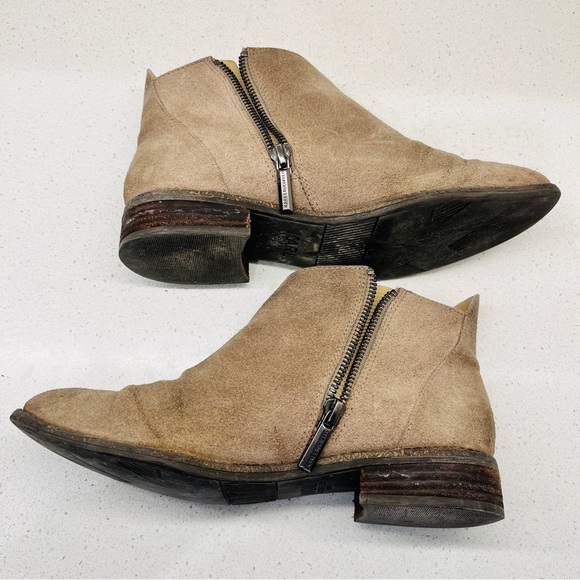 Karl Lagerfeld Ankle Boot Tan Gray Suede Genuine Leather Classic Side Zip Sz 5.5 - Picture 7 of 16